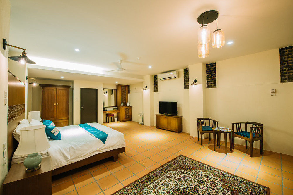Botanica Mansion Bed & Breakfast บาลิคปูเลา ภายนอก รูปภาพ