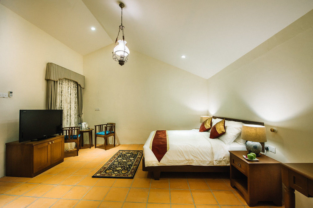Botanica Mansion Bed & Breakfast บาลิคปูเลา ภายนอก รูปภาพ