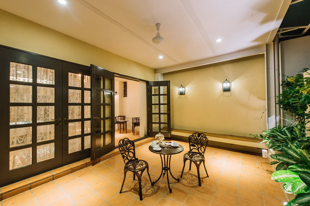 Botanica Mansion Bed & Breakfast บาลิคปูเลา ภายนอก รูปภาพ